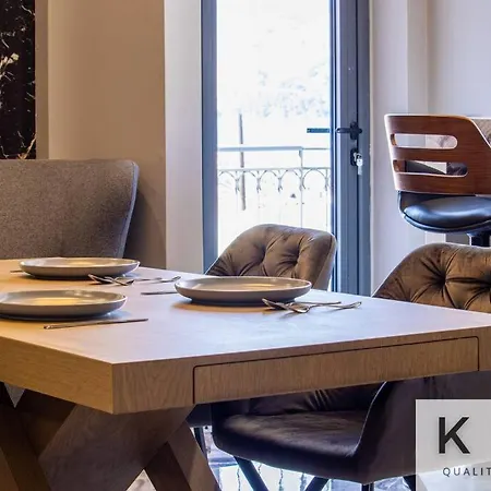 Designer's Penthouse, View! + Car Offer Apartament *
