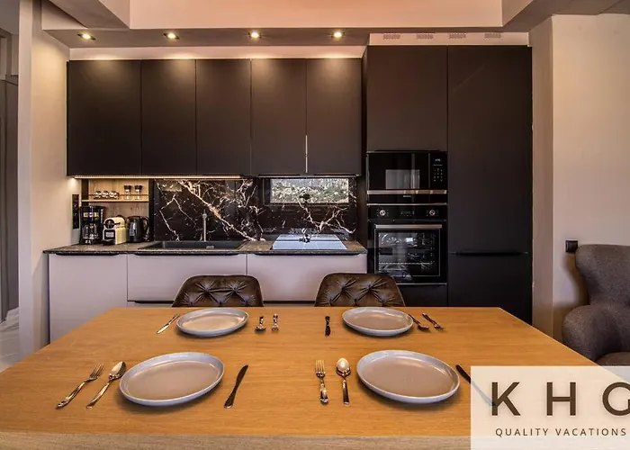 Designer's Penthouse, View! + Car Offer Διαμέρισμα