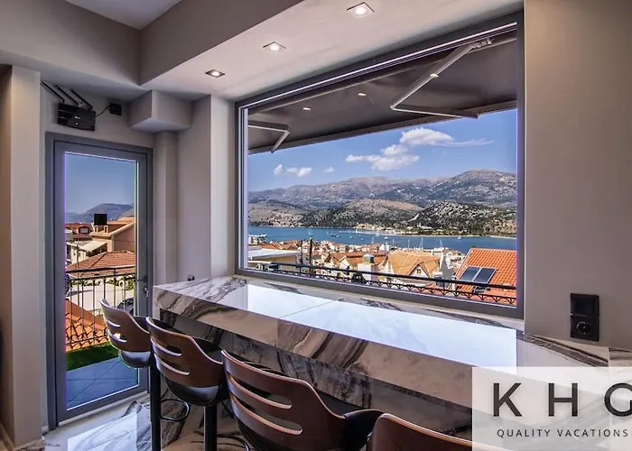 Designer's Penthouse, View! + Car Offer Αργοστόλι