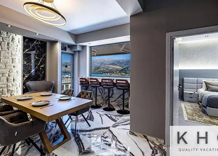 Designer's Penthouse, View! + Car Offer Διαμέρισμα